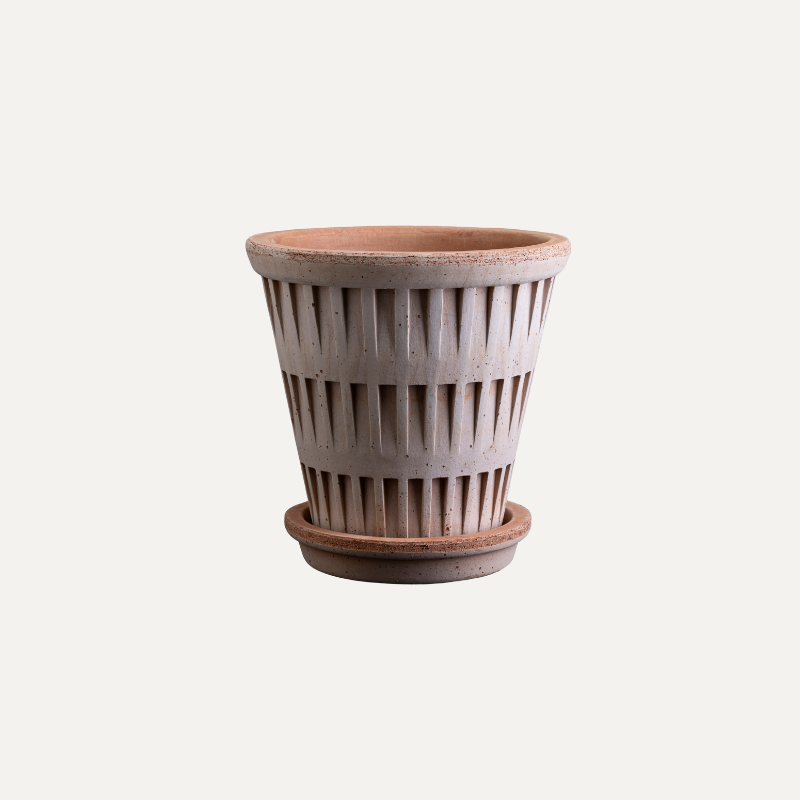 Pantheon terracotta pot