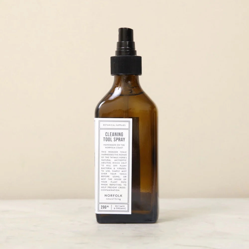 Antibacteriële spray voor gereedschap