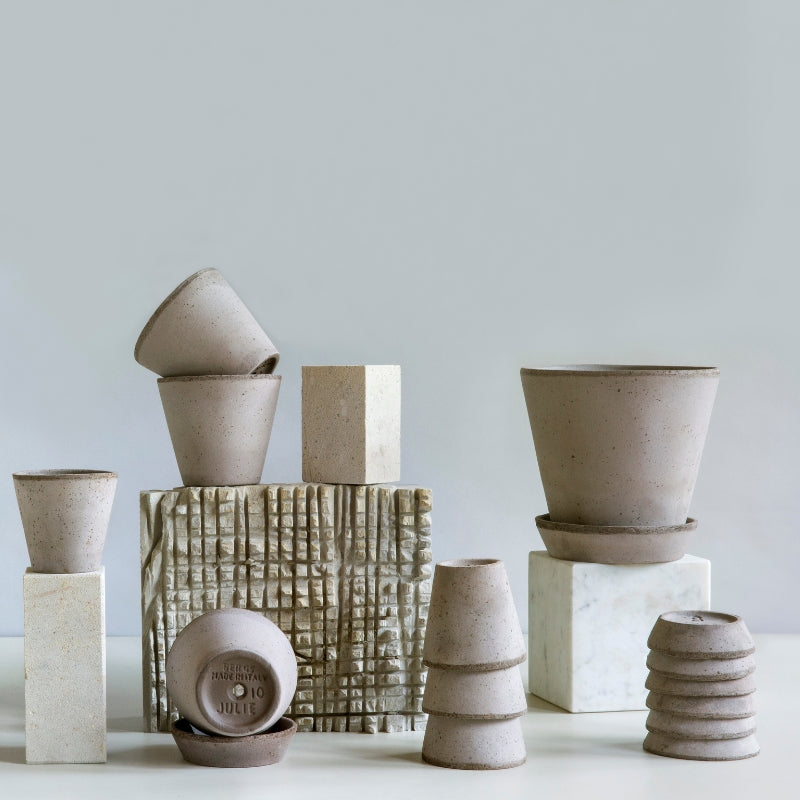 Julie terracotta pot / Grey