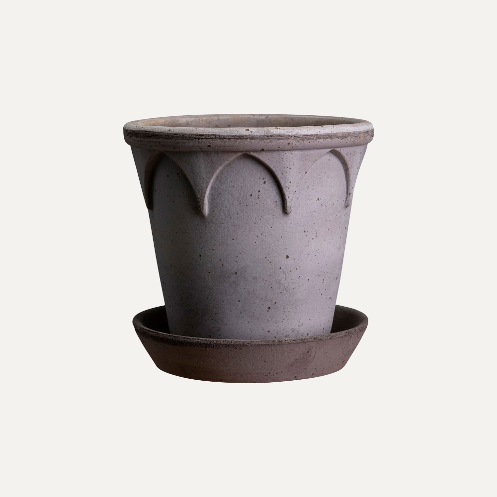 Elizabeth terracotta pot / Grey
