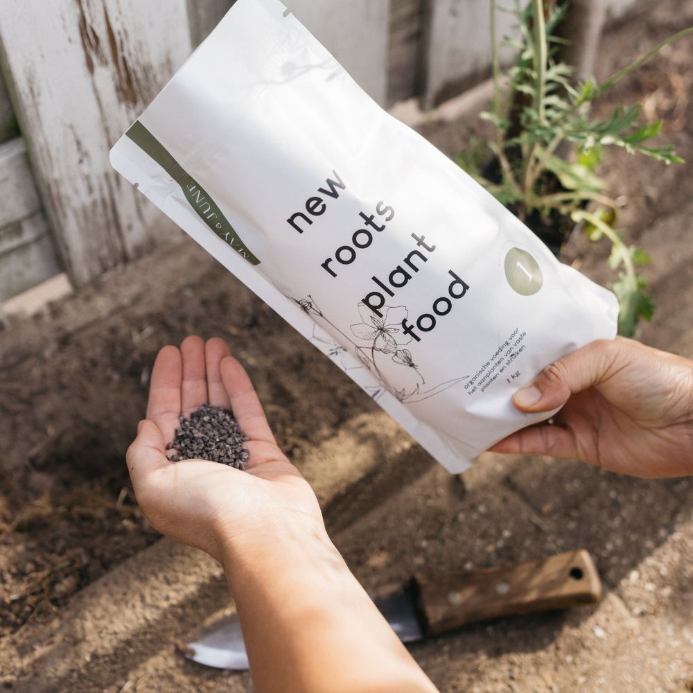 New roots plant food (stap 1 bij aanplant)