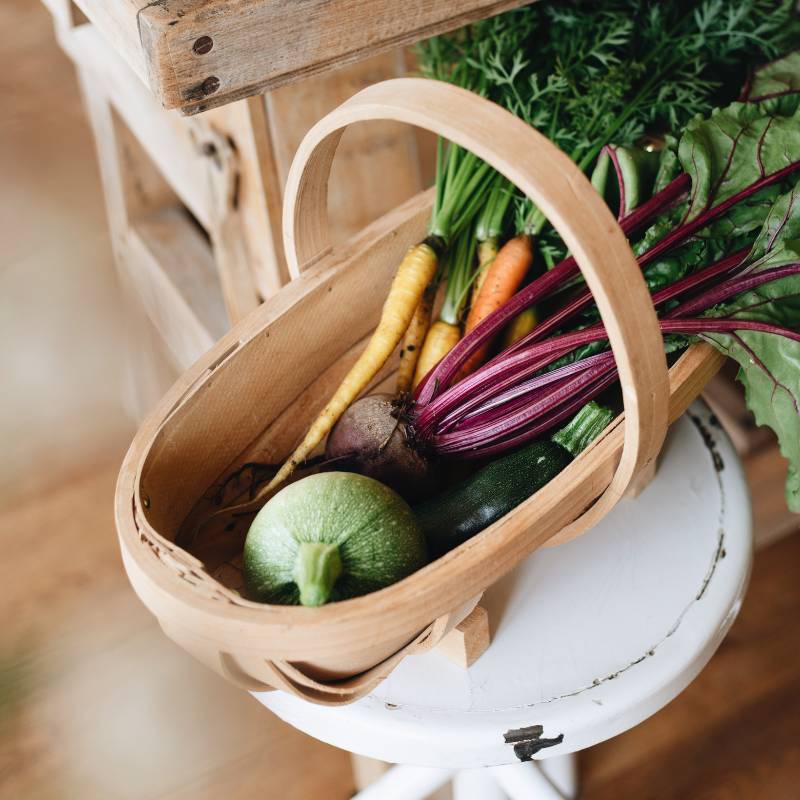 Wooden harvest basket (English 'trug')