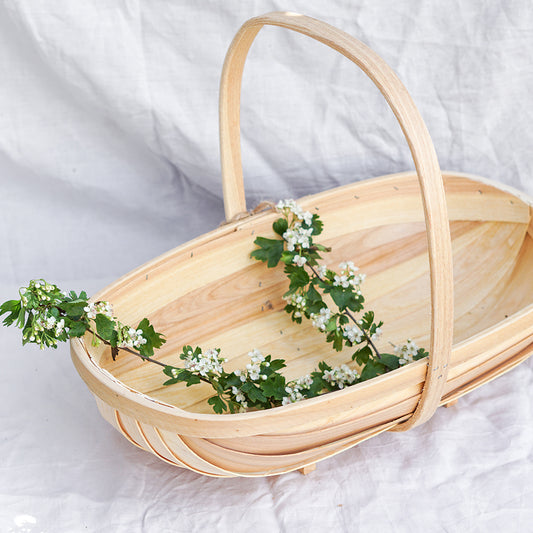 Wooden harvest basket (English 'trug')